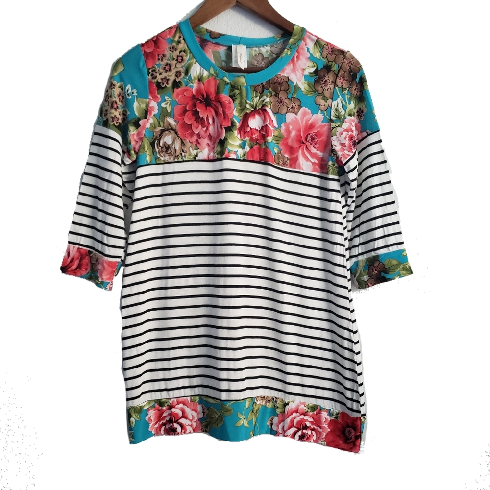 Lilypad striped black white floral top S